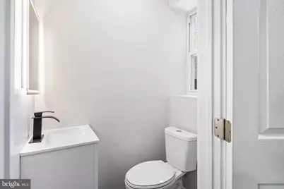 2437 S Beulah Street, Philadelphia, PA 19148 - Photo 14