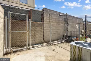 2437 S Beulah St, Philadelphia, PA 19148 - Photo 16