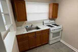 7110 Akron St, Philadelphia, PA 19149 - Photo 4