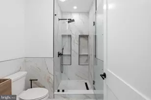 203 S 13th St, Philadelphia, PA 19107 - Photo 8