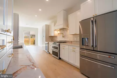 1911 S 12th Street, Philadelphia, PA 19148 - Photo 14