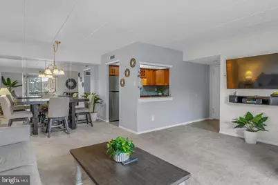 63101 Delaire Landing Road #101, Philadelphia, PA 19114 - Photo 2