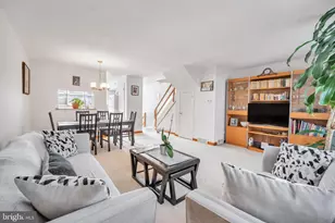 12208 Sweet Briar Rd, Philadelphia, PA 19154 - Photo 6