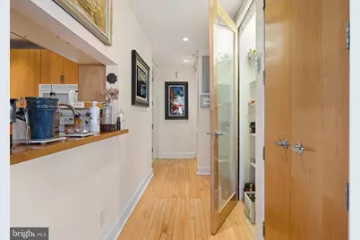 214 New Street #C, Philadelphia, PA 19106 - Photo 6