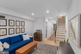 617 S Bambrey St, Philadelphia, PA 19146 - Photo 32