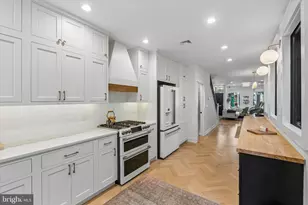 617 S Bambrey St, Philadelphia, PA 19146 - Photo 8