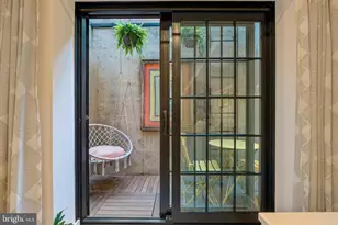 617 S Bambrey St, Philadelphia, PA 19146 - Photo 36