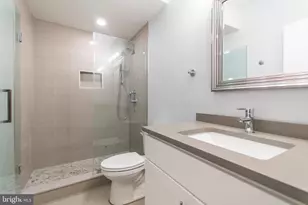 812 N Uber St, Philadelphia, PA 19130 - Photo 16