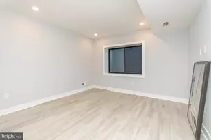 812 N Uber St, Philadelphia, PA 19130 - Photo 12