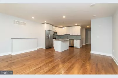 812 N Uber Street #2, Philadelphia, PA 19130 - Photo 2