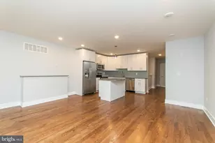 812 N Uber St, Philadelphia, PA 19130 - Photo 2