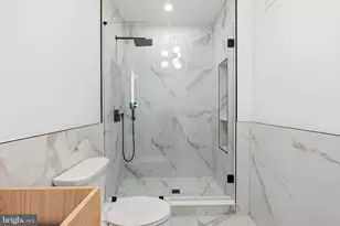 1232 Chancellor St, Philadelphia, PA 19107 - Photo 12