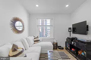 120 N 3rd St, Philadelphia, PA 19106 - Photo 32