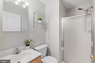 403 Olive St, Philadelphia, PA 19123 - Photo 22