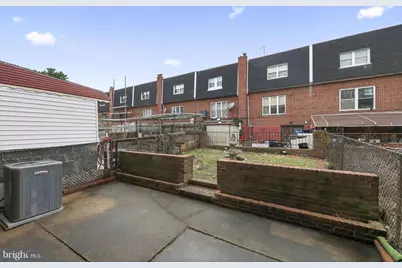 415 W Shunk Street, Philadelphia, PA 19148 - Photo 2