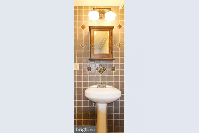 254 E Meehan Avenue, Philadelphia, PA 19119 - Photo 6