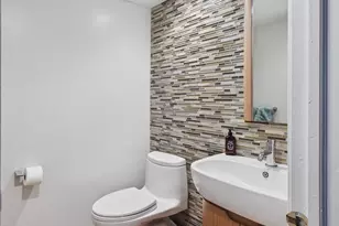 2036 Appletree St, Philadelphia, PA 19103 - Photo 6