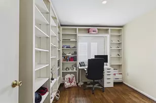 2036 Appletree St, Philadelphia, PA 19103 - Photo 22