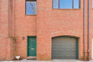 2036 Appletree St, Philadelphia, PA 19103 - Photo 2