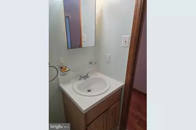 524 Longshore Avenue, Philadelphia, PA 19111 - Photo 12