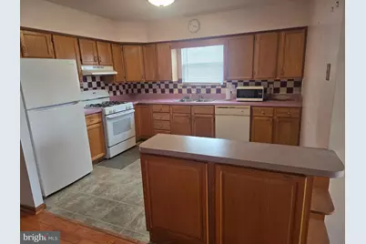 524 Longshore Avenue, Philadelphia, PA 19111 - Photo 6