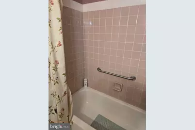 524 Longshore Avenue, Philadelphia, PA 19111 - Photo 22