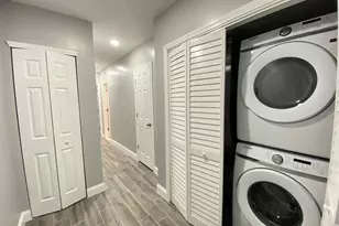 1932 N 8th St, Philadelphia, PA 19122 - Photo 8