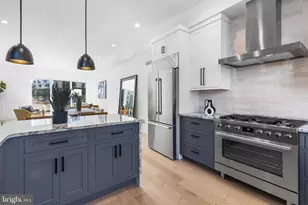 132 W Allen St, Philadelphia, PA 19123 - Photo 6