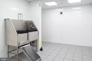 1425 Locust St, Philadelphia, PA 19102 - Photo 38