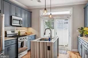 1444 N Myrtlewood St, Philadelphia, PA 19121 - Photo 8