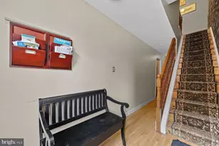 826 S 2nd St, Philadelphia, PA 19147 - Photo 4