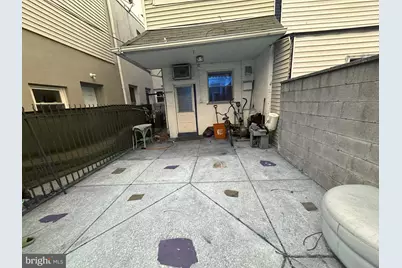 2215 S 9th Street, Philadelphia, PA 19148 - Photo 10