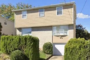 10206 Galahad Rd, Philadelphia, PA 19116 - Photo 2