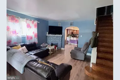 7476 Oxford Avenue, Philadelphia, PA 19111 - Photo 4