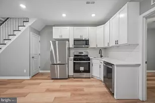 2105 Stenton Ave, Philadelphia, PA 19138 - Photo 16