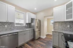 5537 Malcolm St, Philadelphia, PA 19143 - Photo 6