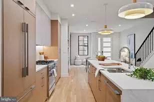 207A Vine St, Philadelphia, PA 19106 - Photo 12