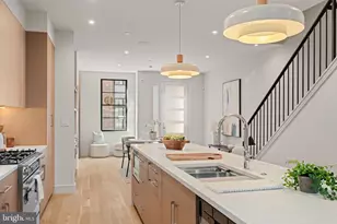 207A Vine St, Philadelphia, PA 19106 - Photo 4