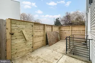 411 W Hewson St, Philadelphia, PA 19122 - Photo 14