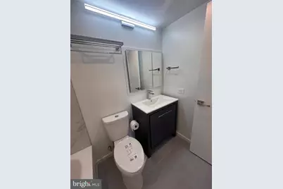 2018 Walnut Street #18J, Philadelphia, PA 19103 - Photo 8