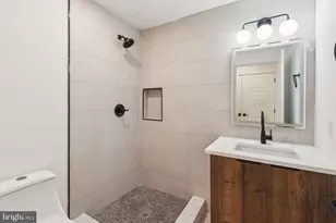 1214 E Susquehanna Ave, Philadelphia, PA 19125 - Photo 18