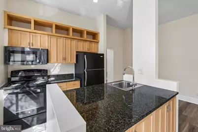 1723 Wallace Street #201, Philadelphia, PA 19130 - Photo 4