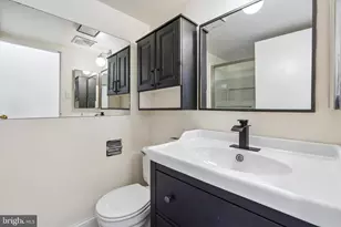 1723 Wallace St, Philadelphia, PA 19130 - Photo 20