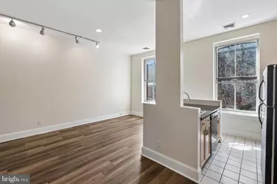 1723 Wallace Street #201, Philadelphia, PA 19130 - Photo 8