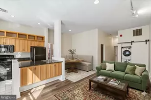 1723 Wallace St, Philadelphia, PA 19130 - Photo 6