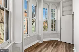 1723 Wallace St, Philadelphia, PA 19130 - Photo 10