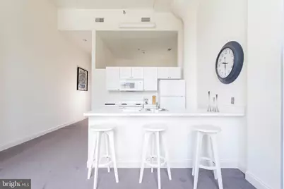 2121 Market Street #402, Philadelphia, PA 19103 - Photo 4