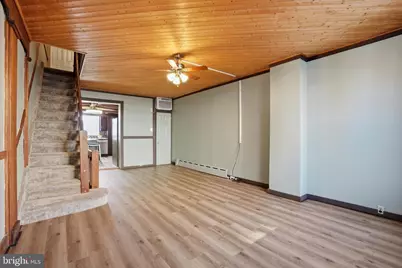 2407 S Warnock Street, Philadelphia, PA 19148 - Photo 4