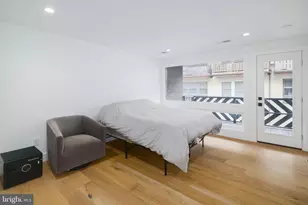 1126 Lombard St, Philadelphia, PA 19147 - Photo 12