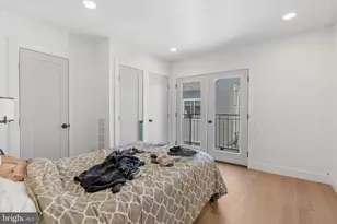 2117 Clymer St, Philadelphia, PA 19146 - Photo 10